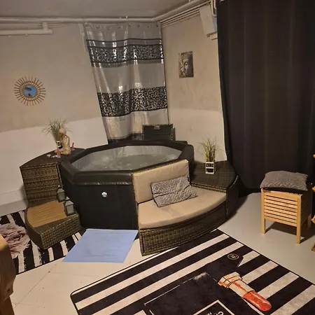 Daire Chateau / Manoir De Saint-gaudens *