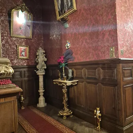 Chateau / Manoir De Saint-gaudens